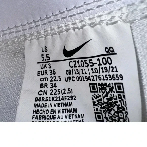 Nike Blazer Mid '77 size 5.5 - Picture 7 of 9